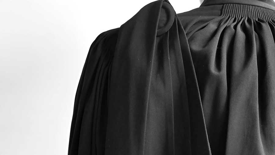 Robe avocat - DR Avocats